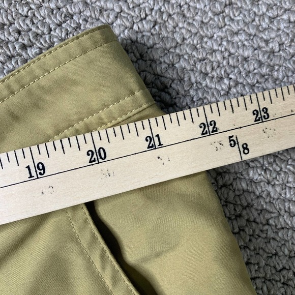 Magellan Outdoors Mens Shorts Size‎ 40 Yellow Fishing Outdoor Cargo Pockets - Picture 7 of 10